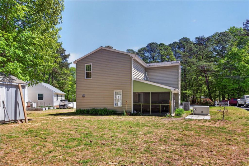 Photo 24 of 29 residential for sale in Middlesex County virginia