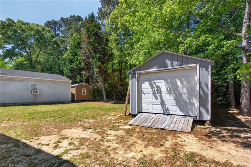 Photo 25 of 29 residential for sale in Middlesex County virginia
