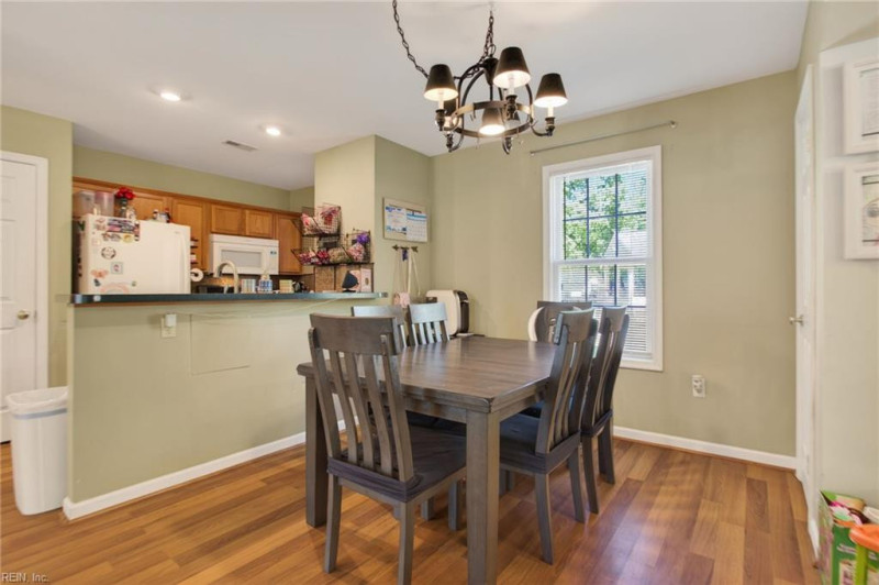 Photo 7 of 29 residential for sale in Middlesex County virginia