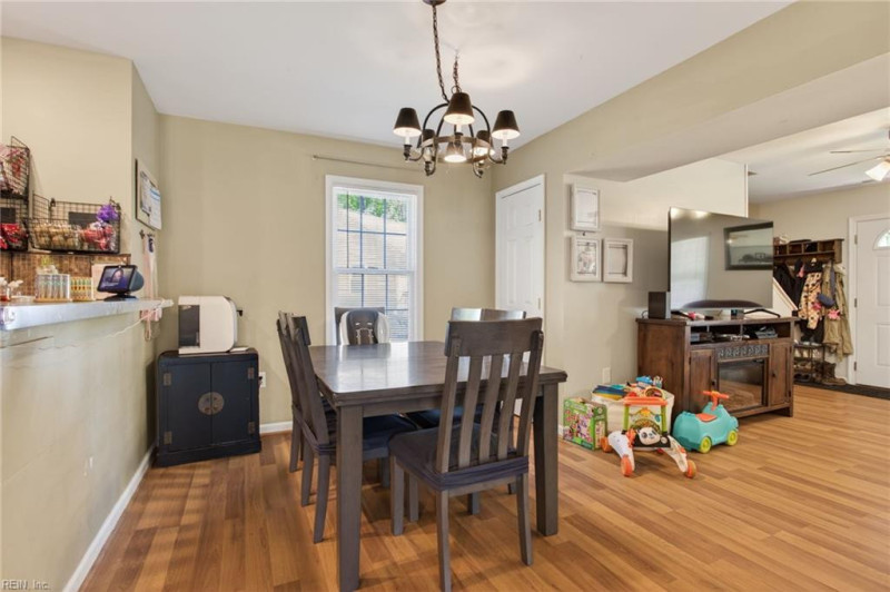 Photo 8 of 29 residential for sale in Middlesex County virginia