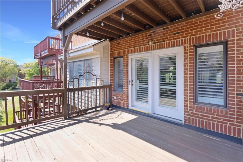 Photo 15 of 28 residential for sale in Hampton virginia