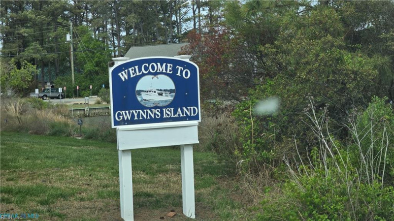 Photo 36 of 43 residential for sale in Mathews County virginia