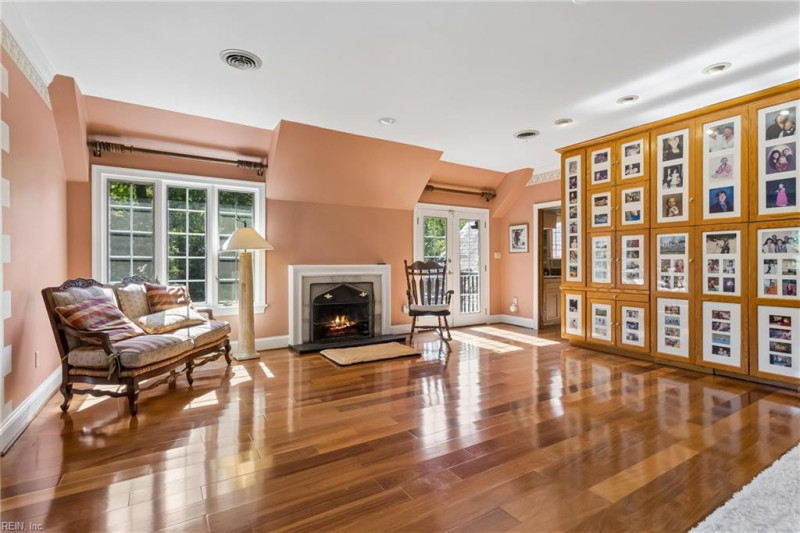 Photo 25 of 50 residential for sale in Norfolk virginia