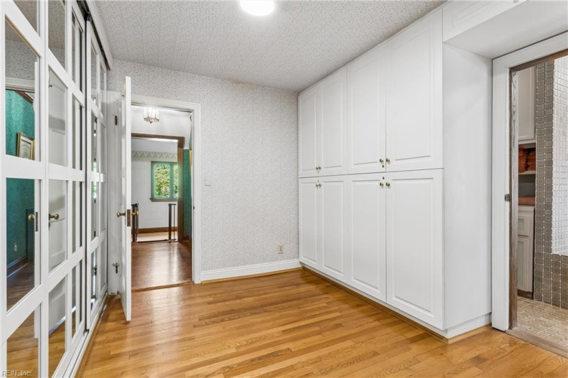 Photo 26 of 50 residential for sale in Norfolk virginia
