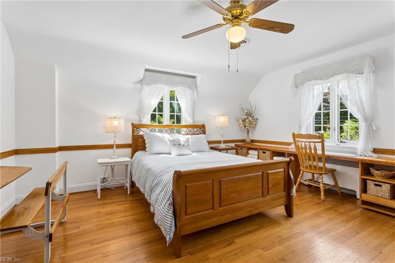 Photo 29 of 50 residential for sale in Norfolk virginia