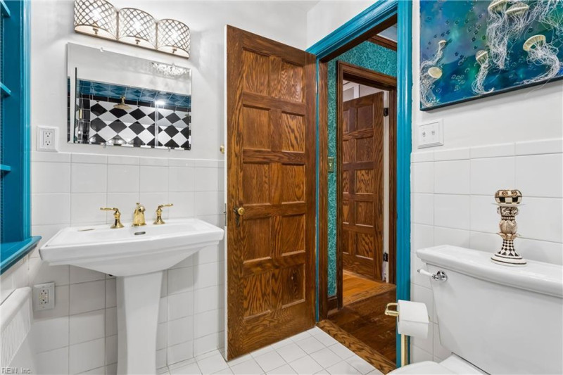 Photo 41 of 50 residential for sale in Norfolk virginia