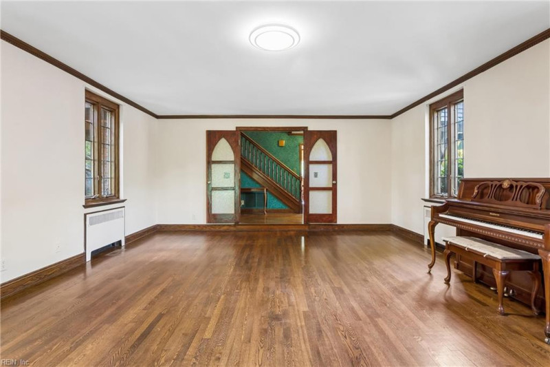 Photo 9 of 50 residential for sale in Norfolk virginia