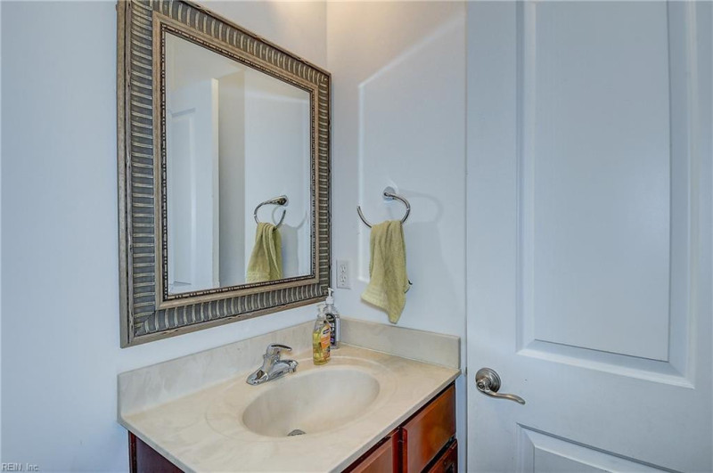 Photo 17 of 35 residential for sale in Chesapeake virginia