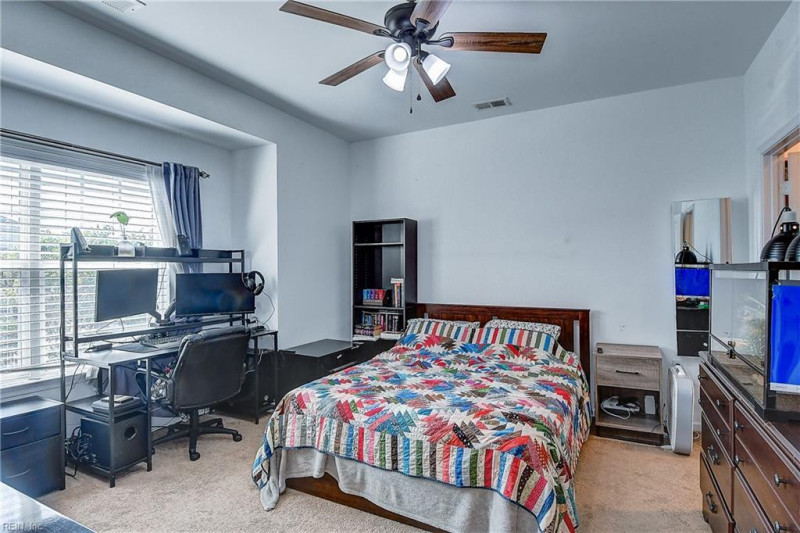 Photo 19 of 35 residential for sale in Chesapeake virginia