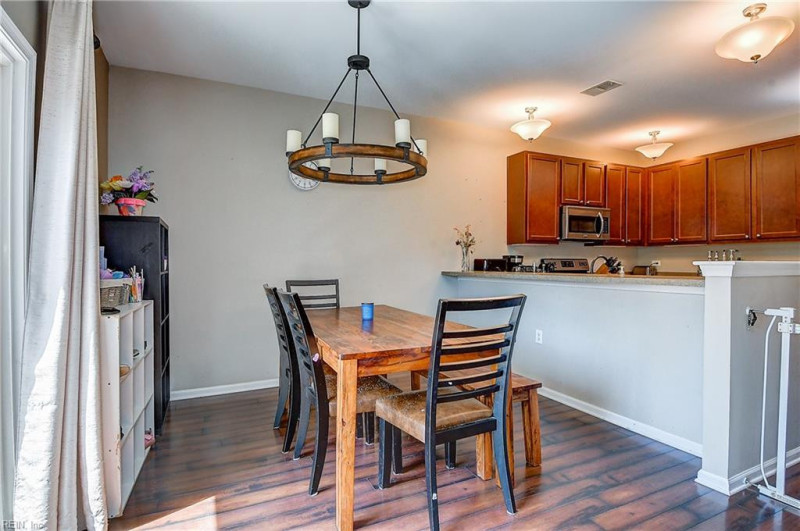 Photo 6 of 35 residential for sale in Chesapeake virginia