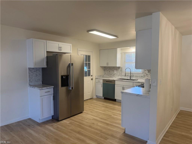 Photo 3 of 11 residential for sale in Chesapeake virginia Photo 3 of 11 residential for sale in Chesapeake virginia