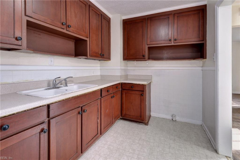 Photo 9 of 24 residential for sale in Newport News virginia Photo 9 of 24 residential for sale in Newport News virginia