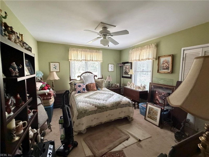 Photo 13 of 17 residential for sale in Virginia Beach virginia