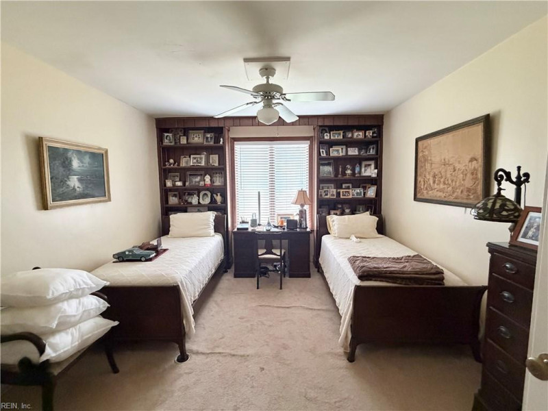 Photo 14 of 17 residential for sale in Virginia Beach virginia