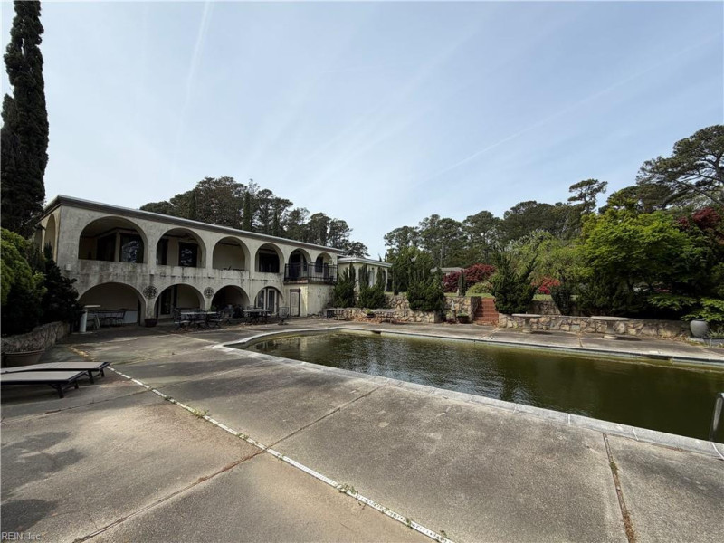 Photo 2 of 17 residential for sale in Virginia Beach virginia