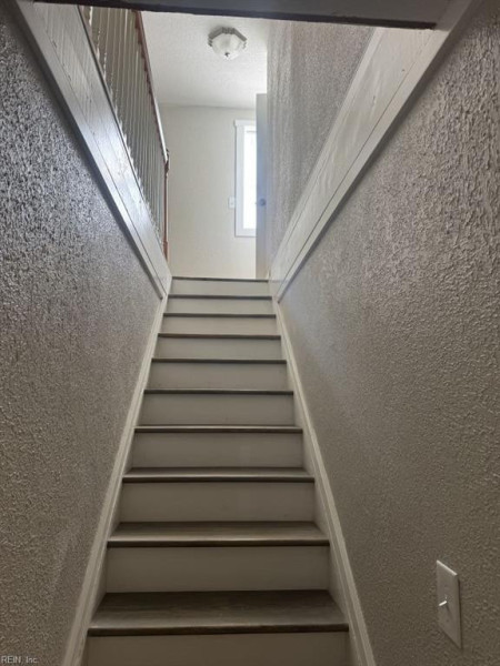 Photo 33 of 46 residential for sale in Suffolk virginia