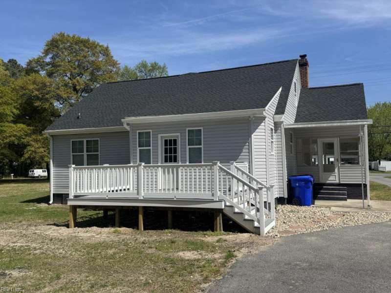 Photo 6 of 46 residential for sale in Suffolk virginia