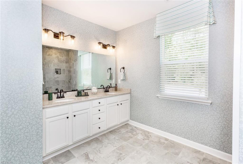 Photo 34 of 47 residential for sale in Suffolk virginia
