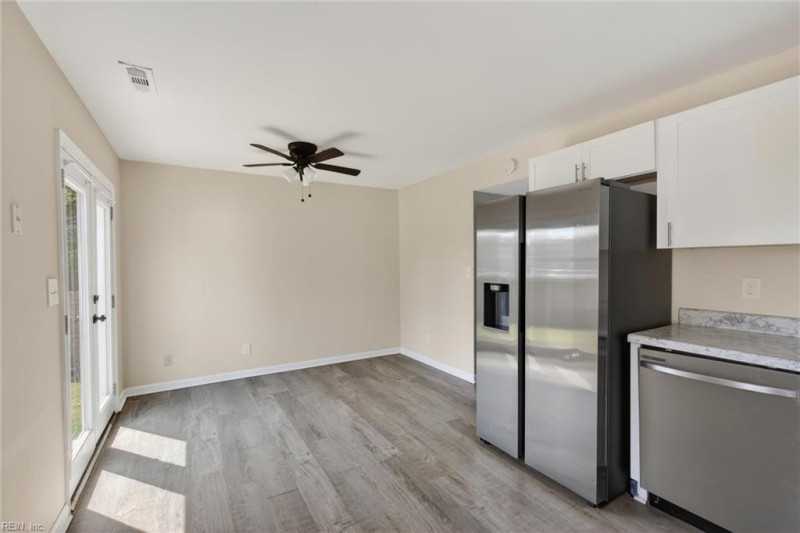 Photo 7 of 18 residential for sale in Virginia Beach virginia