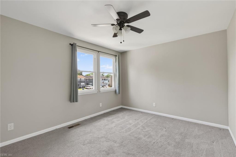 Photo 9 of 18 residential for sale in Virginia Beach virginia