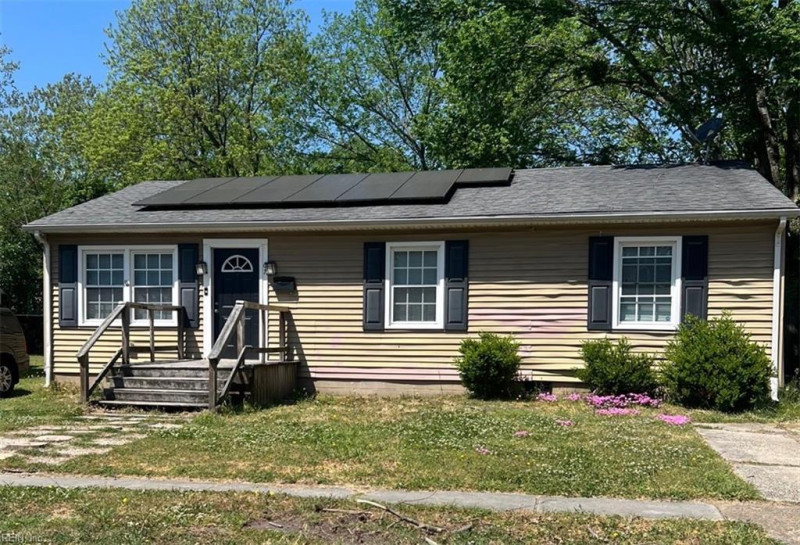 Photo 1 of 8 residential for sale in Portsmouth virginia