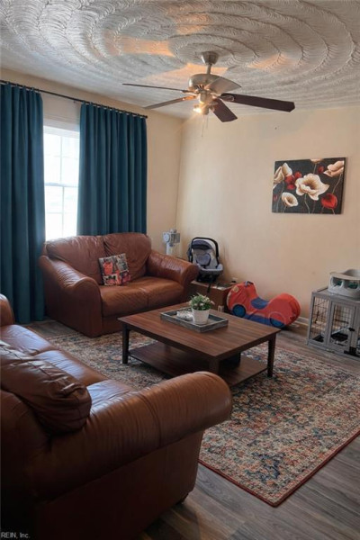 Photo 4 of 8 residential for sale in Portsmouth virginia