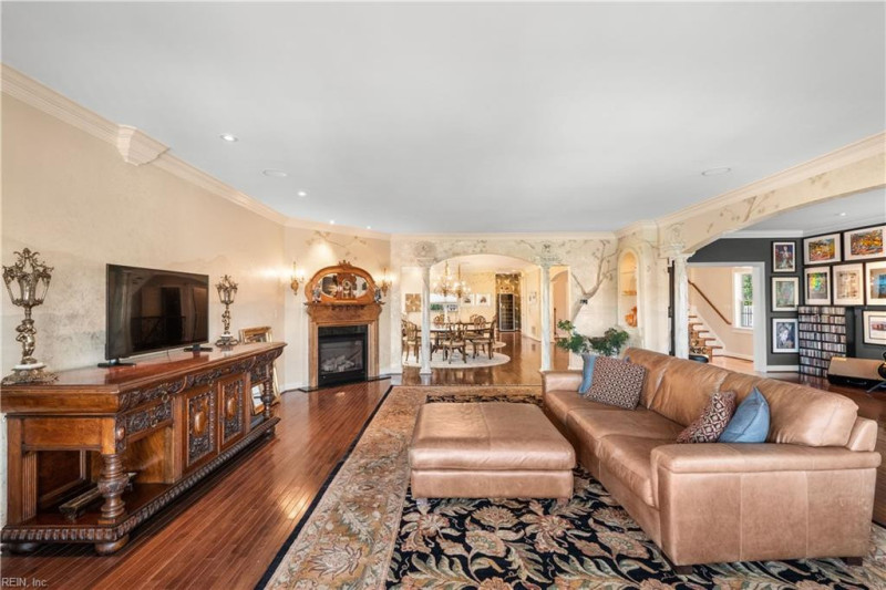 Photo 20 of 43 residential for sale in Virginia Beach virginia