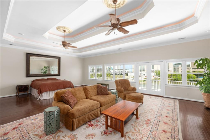 Photo 25 of 43 residential for sale in Virginia Beach virginia