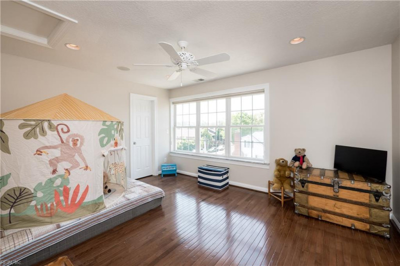 Photo 30 of 43 residential for sale in Virginia Beach virginia