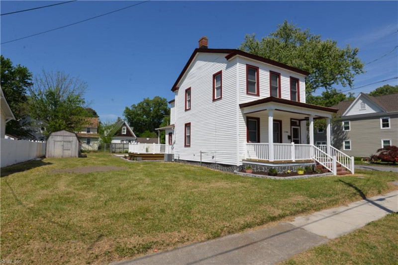 Photo 38 of 45 residential for sale in Portsmouth virginia