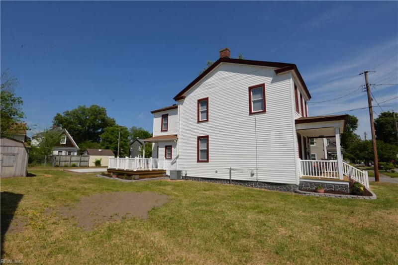 Photo 39 of 45 residential for sale in Portsmouth virginia