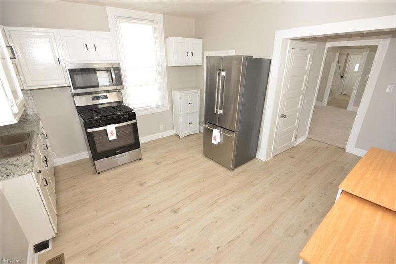 Photo 6 of 45 residential for sale in Portsmouth virginia