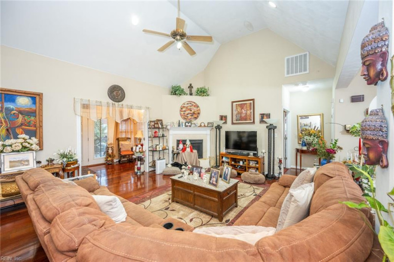 Photo 7 of 37 residential for sale in Suffolk virginia Photo 7 of 37 residential for sale in Suffolk virginia