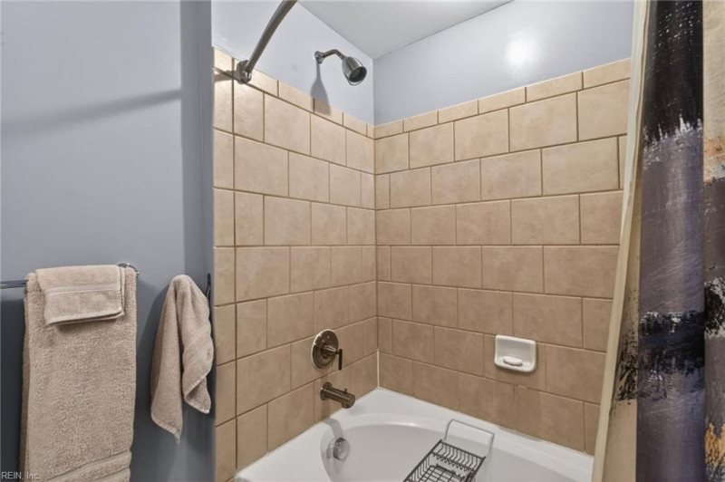 Photo 18 of 36 residential for sale in Norfolk virginia Photo 18 of 36 residential for sale in Norfolk virginia