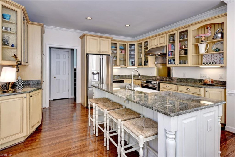 Photo 16 of 50 residential for sale in James City County virginia