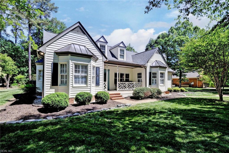 Photo 5 of 50 residential for sale in James City County virginia