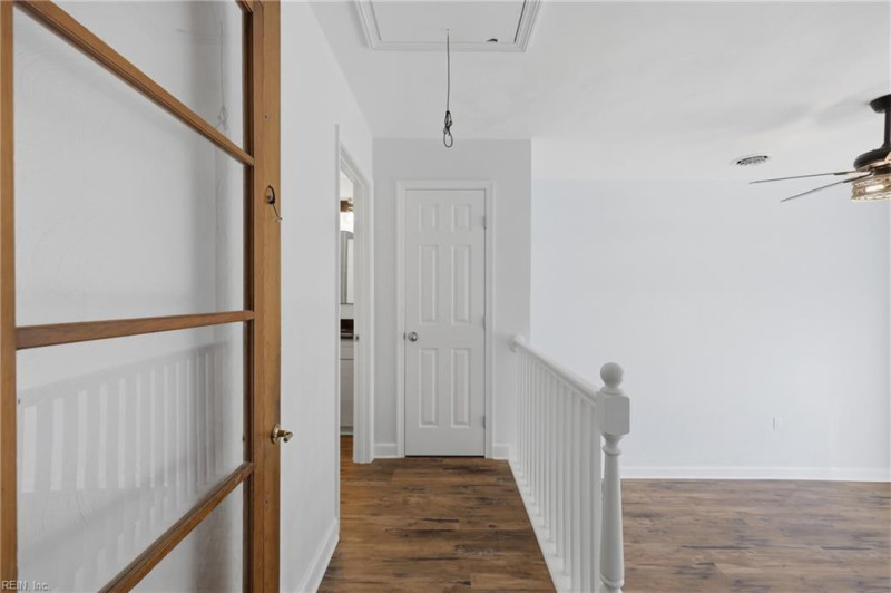 Photo 15 of 45 residential for sale in Chesapeake virginia