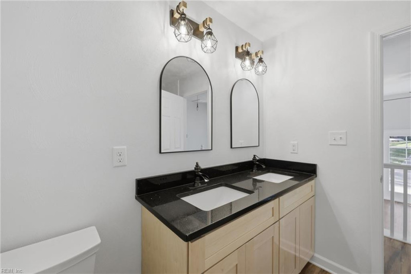 Photo 26 of 45 residential for sale in Chesapeake virginia