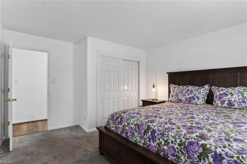 Photo 16 of 23 residential for sale in Chesapeake virginia