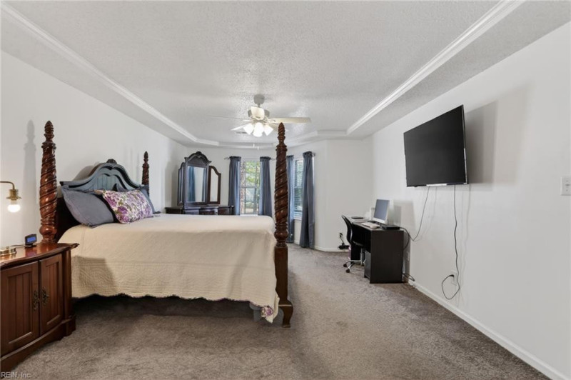 Photo 17 of 23 residential for sale in Chesapeake virginia