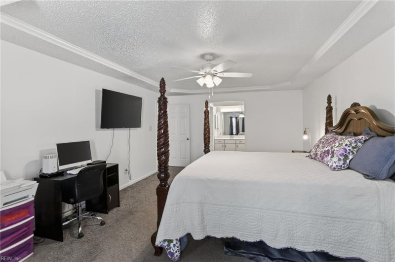 Photo 19 of 23 residential for sale in Chesapeake virginia