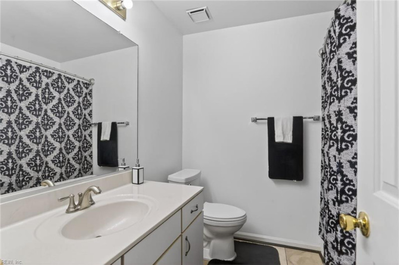 Photo 22 of 23 residential for sale in Chesapeake virginia