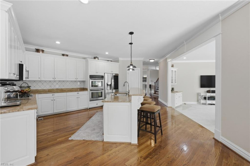 Photo 7 of 24 residential for sale in Chesapeake virginia