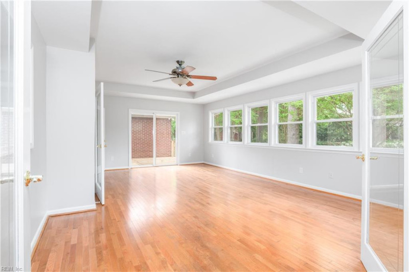 Photo 12 of 45 residential for sale in Virginia Beach virginia