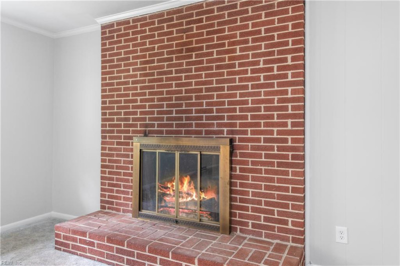 Photo 14 of 45 residential for sale in Virginia Beach virginia