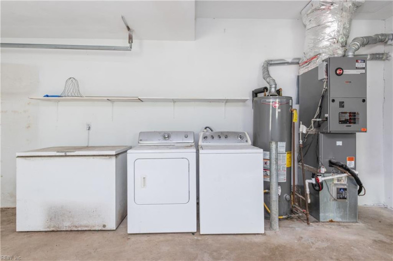 Photo 17 of 45 residential for sale in Virginia Beach virginia