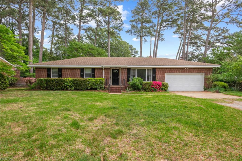 Photo 2 of 45 residential for sale in Virginia Beach virginia