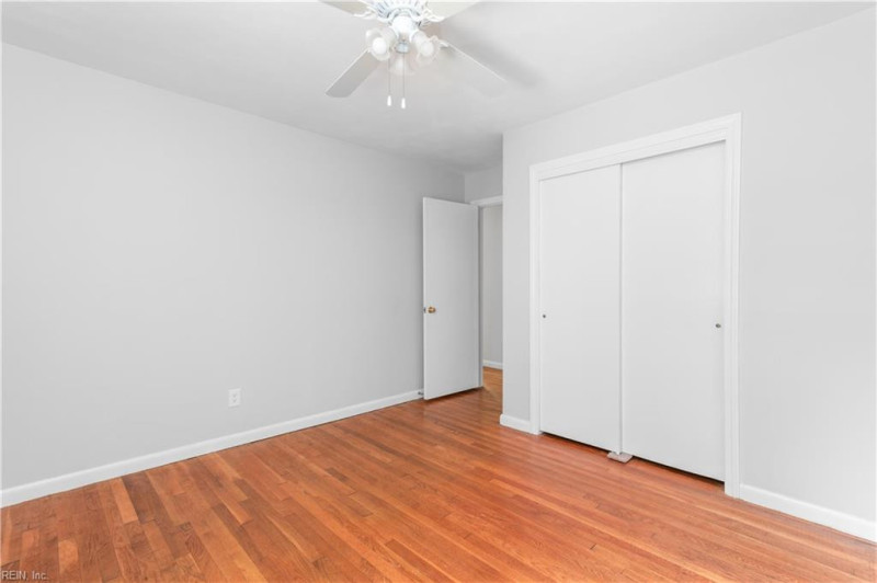Photo 25 of 45 residential for sale in Virginia Beach virginia