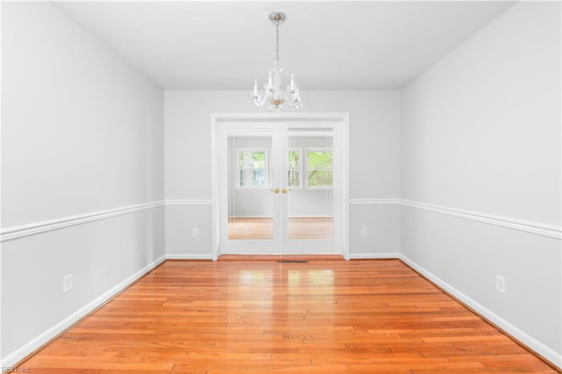 Photo 8 of 45 residential for sale in Virginia Beach virginia