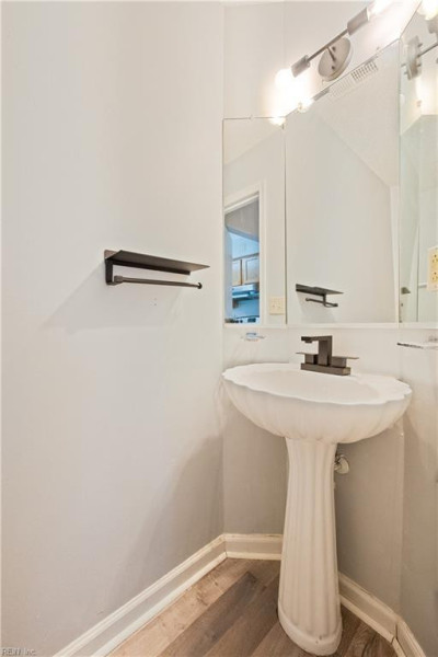 Photo 7 of 26 residential for sale in Newport News virginia